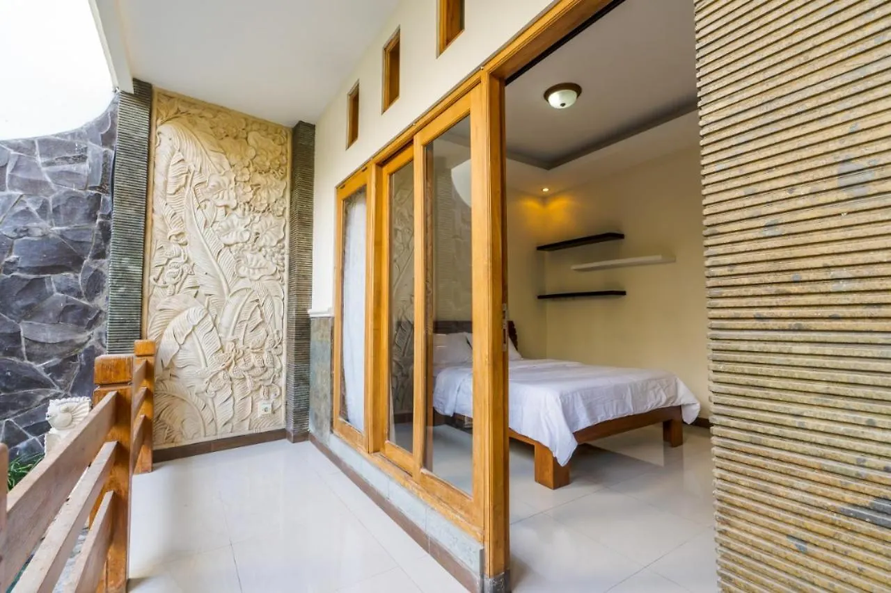 Guest house Puri Wahuya Kerobokan Seminyak